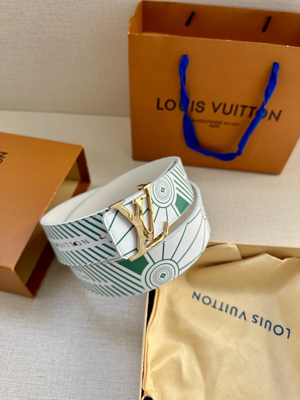 激安ルイヴィトンベルト着用イメージ